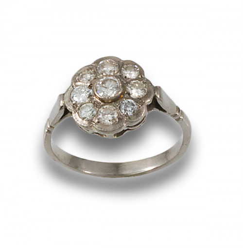 SORTIJA ROSETÓN DE DIAMANTES, ORO BLANCO