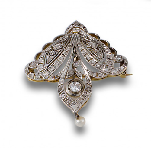 BROCHE PPIOS S.XX DE DIAMANTES, ORO Y PLATINO