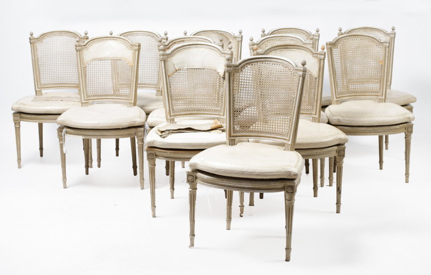 Doce-sillas-de-estilo-Luis-XVI-Espana-S.-XX