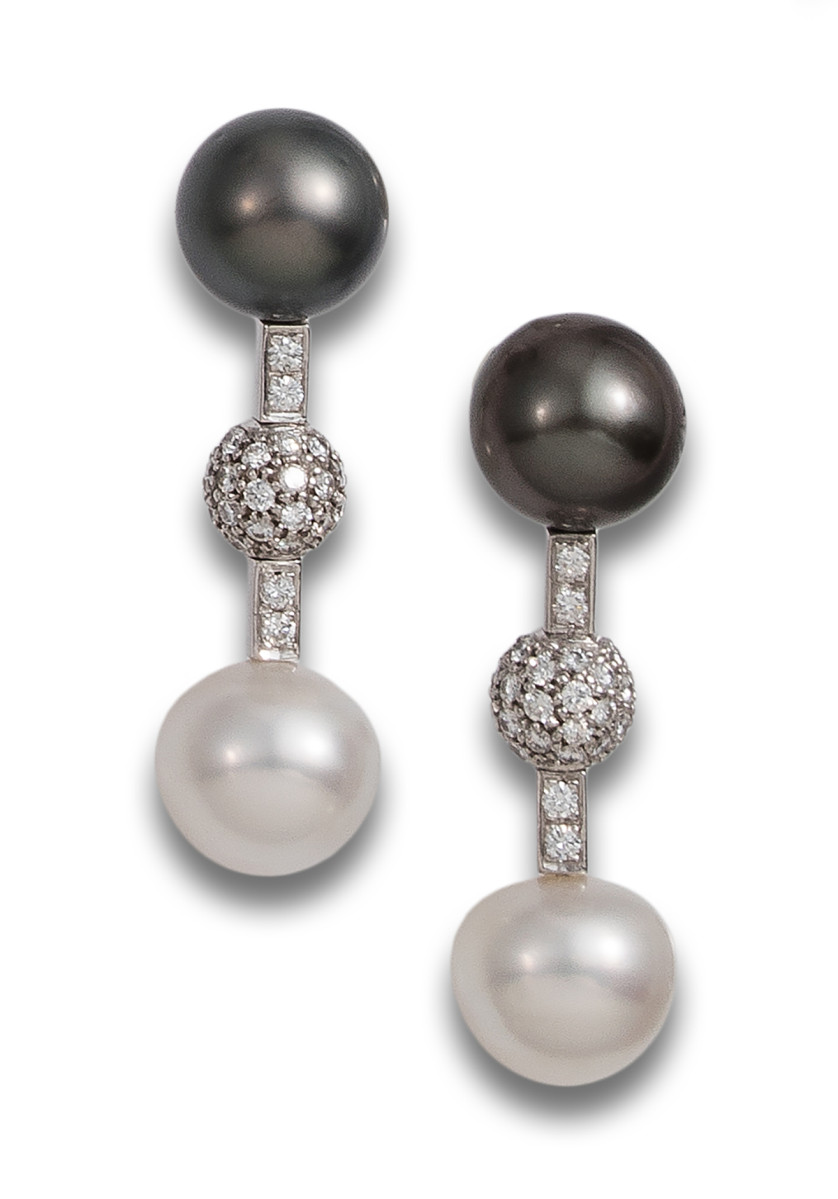 PENDIENTES-LARGOS-FIRMADOS-VASARI-DE-DIAMANTES-Y-PERLAS-AUSTRALIANAS-Y-TAHITI-E