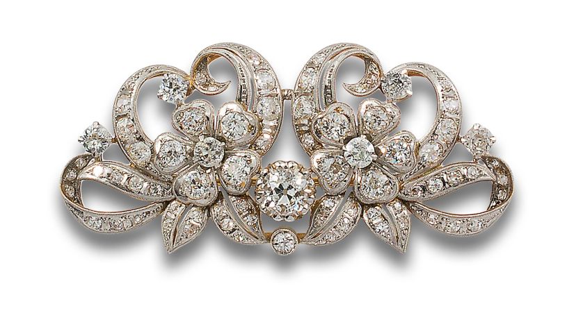 BROCHE-DOS-OROS-FLORAL-CON-DIAMANTES