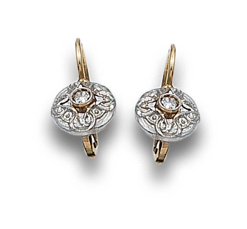 PENDIENTES-ESTILO-BELLE-EPOQUE-EN-ORO-PLATINO-Y-DIAMANTES