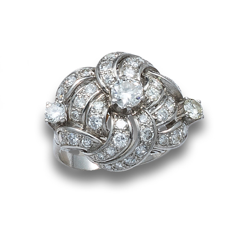 SORTIJA-BOMBE-ANOS-50-DE-DIAMANTES-Y-PLATINO